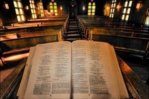Bible-on-a-pulpit_315_210_90