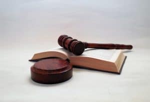 hammer_court_judge_justice_law_clause_right_regulation-641052