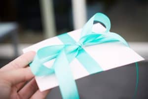 Beautfully wrapped gift – enevelope