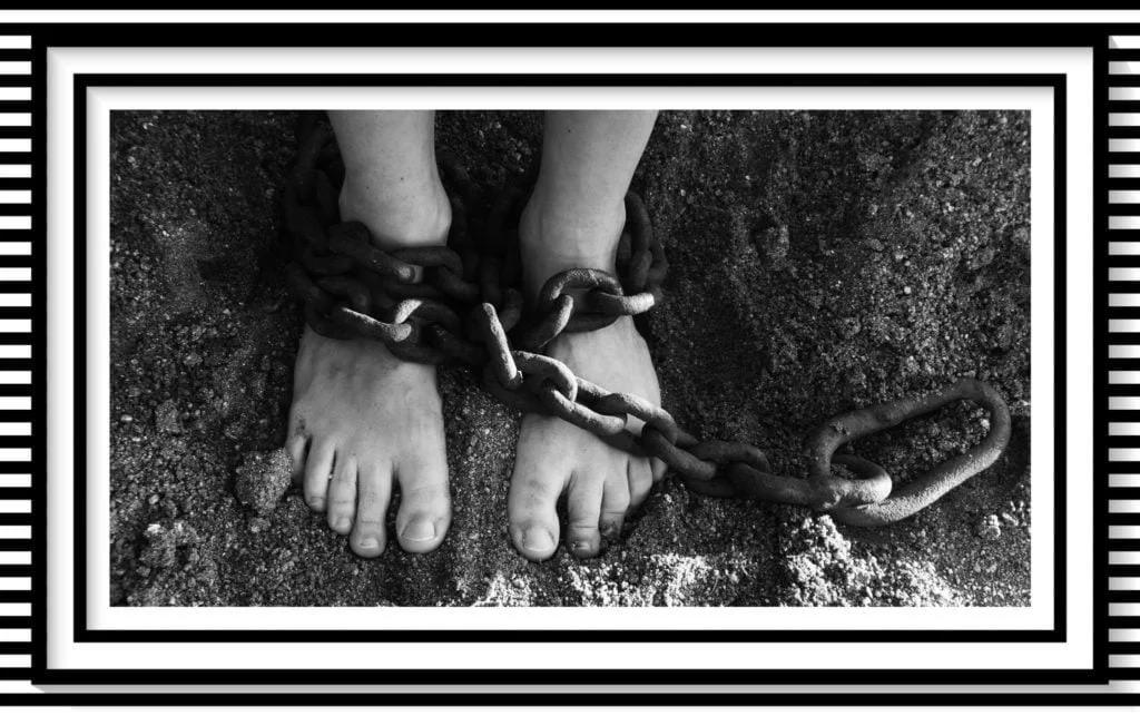 Faithful Unto Death 2 chains-19176_1920