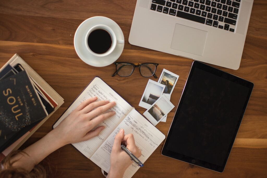 What We Write On 1 thought-catalog-505eectW54k-unsplash