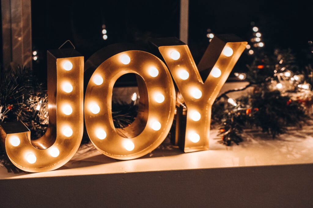 kolby-milton-xpwRVmBcEK8-unsplash